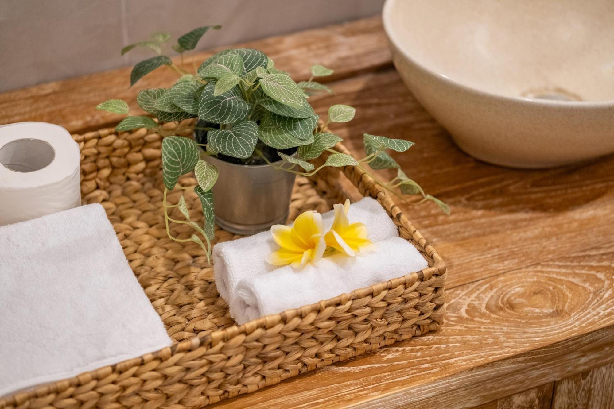 ☆ Villa Larissa ☆ Seminyak 2Br Pool Kuta Petitenget Ngoại thất bức ảnh