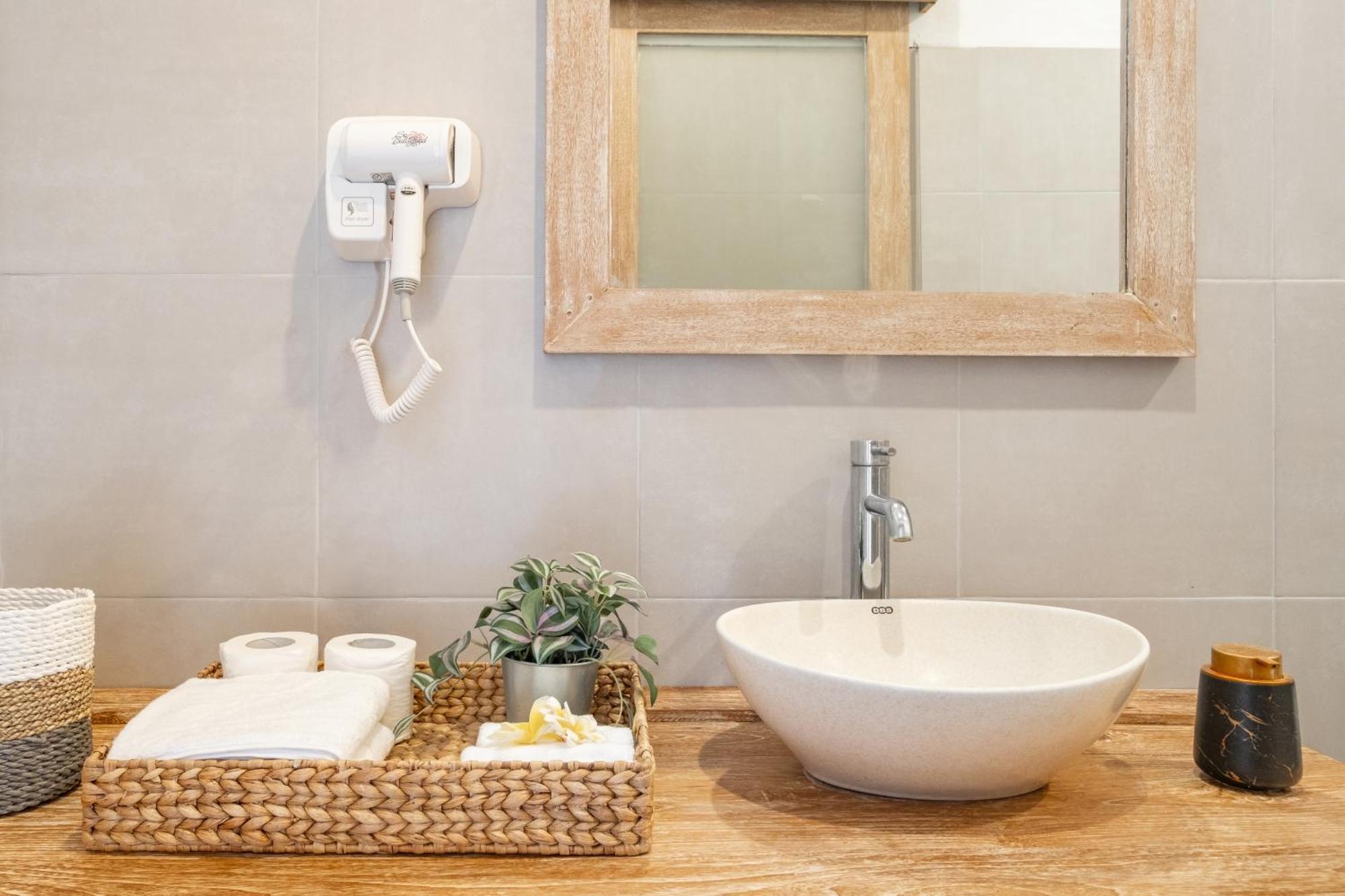 ☆ Villa Larissa ☆ Seminyak 2Br Pool Kuta Petitenget Ngoại thất bức ảnh